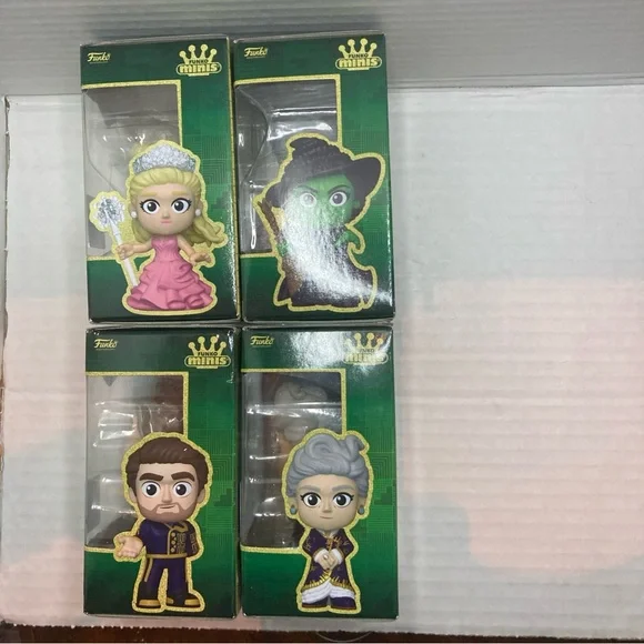 Funko Wicked Vinyl Figures Set - Glinda, Fiyero ,Madame ,Morrible - Picture 2 of 5